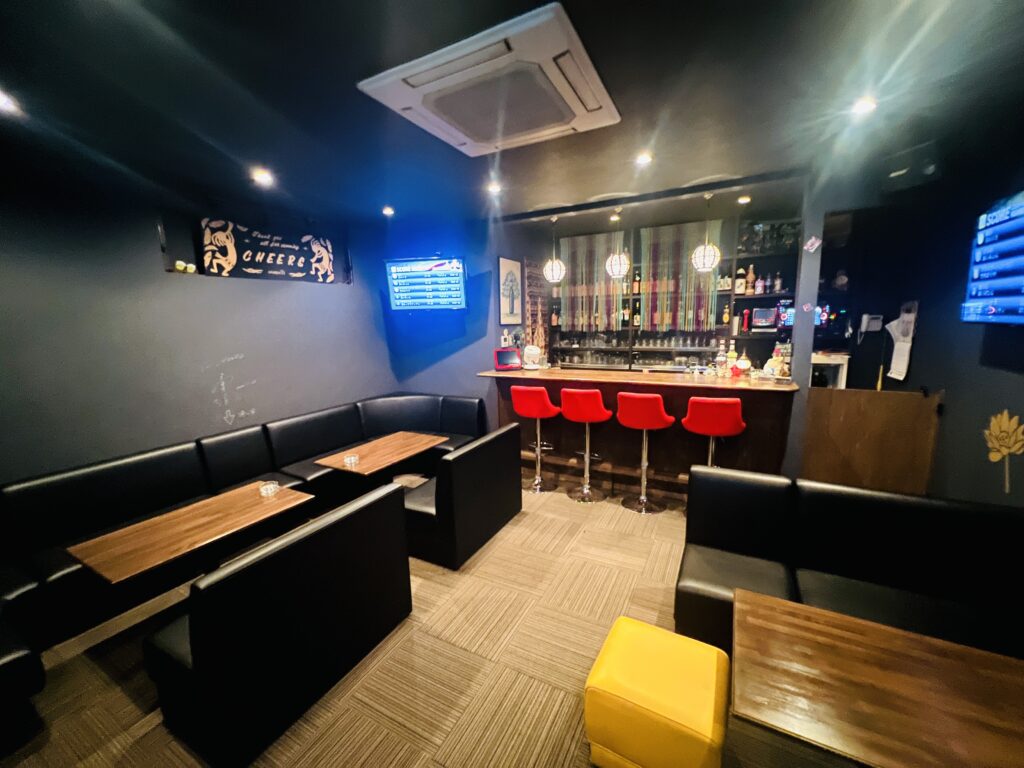 カラオケルームちあーず